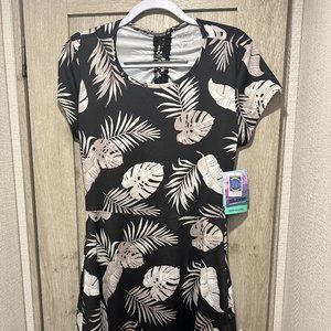 NWT Reel Legends Keep it Cool Palms Away Black Open Back Detail Dress New Size M